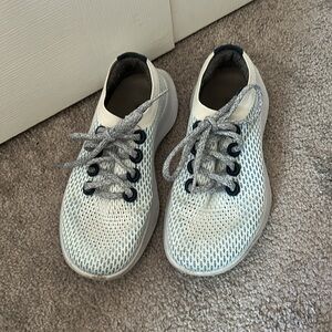 Women’s Allbirds Tree Dasher 2 in White and Blue